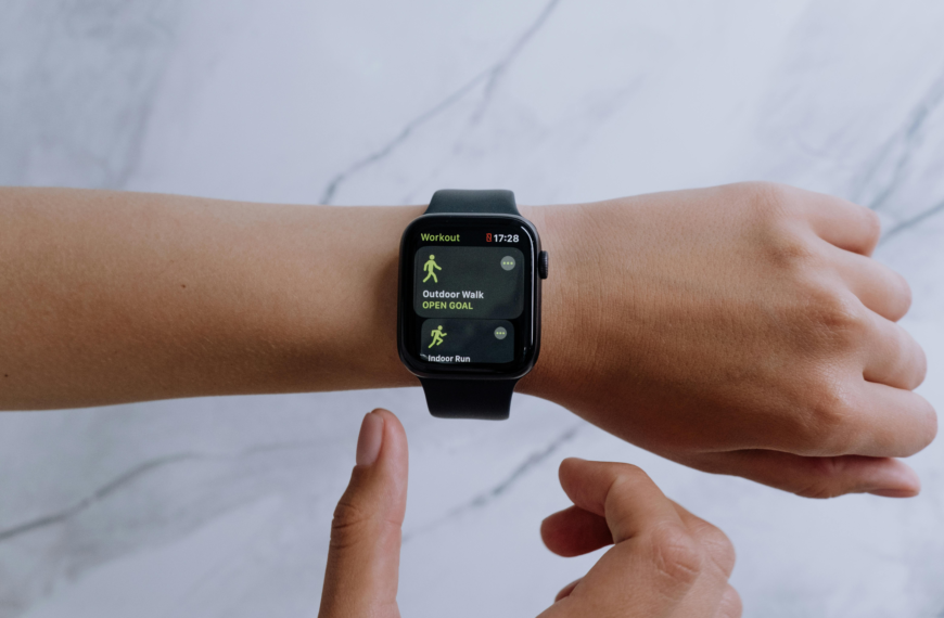 The Intersection of Gaming and Fitness: Balancing Virtual and Physical Worlds